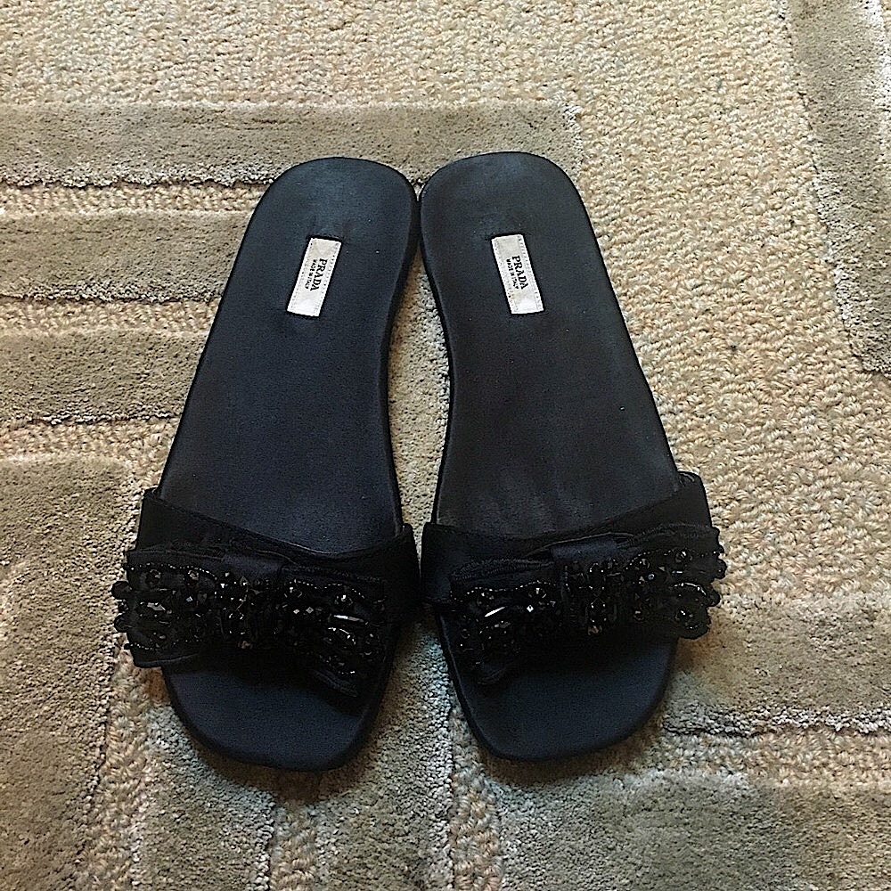 PRADA - Satin Crystal Embellished bow flat slides - Picture 4 of 4